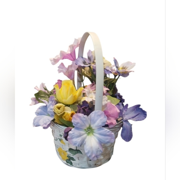 Spring Floral Decor - Picture 2 of 6